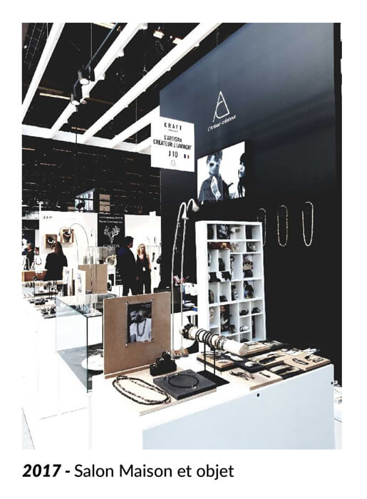 Photo stand de bijoux Coucot salon maison et objet, bijoux de créateur. 